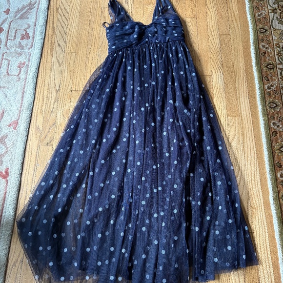 A Pea in the Pod Navy Blue Polka Dot Tulle Dress, Wedding, Event--Medium - Picture 1 of 3
